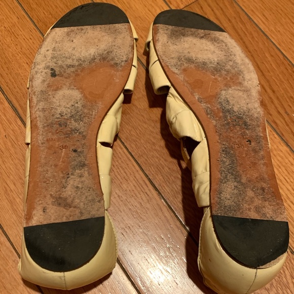 Gryson Cream Color Patent Leather Cut-Out Sandals - Picture 4 of 7